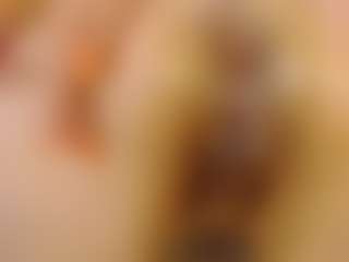 Live cam show with Iris-bloom69 - Strip on Camsoda