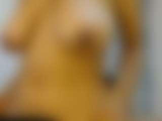 Live cam show with isabellacarson - Average on SpankPalCams