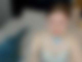 Live cam show with Kylie-Voss - Pegging on Gym Cam Girls