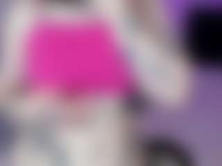 Live cam show with Kylie-Voss - Moaning on xfollow cams