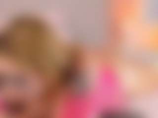 Live cam show with MichelleMendez - Joi on Dolls Live