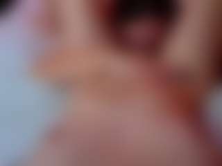 Live cam show with SandraWarren - Skinny on slutload