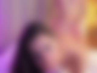 Live cam show with SandraWarren - Strip on xxxlivecams.org