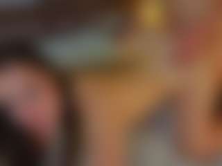 Live cam show with SandraWarren - Shaved Pussy on Streamer API