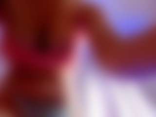 Live cam show with Sirena-Brighton - Petite Teen (18+) on Free Soda
