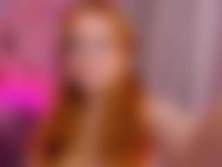 Live cam show with Sirena-Brighton - Curvy Young Adult on Stripli.com