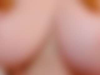 Live cam show with Sirena-Brighton - Red Hair Squirt on Camsoda