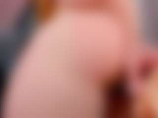 Live cam show with Sirena-Brighton - Sexwebcam Red Hair on SpunkLive