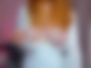 Live cam show with Sirena-Brighton - BBW Teen (18+) on Dare Cams