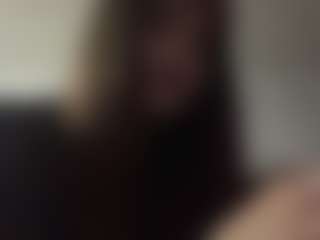 Live cam show with YungWillmann - Public on AdultVida.com
