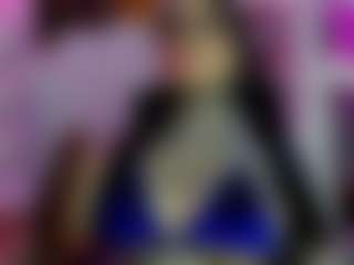 Live cam show with CloeeBeckam - HD on live18s.com