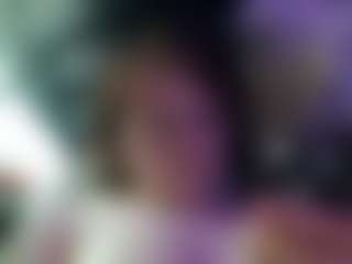 Live cam show with FluffyKitty420 - Big Tits on TeamSkeetLive