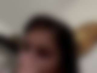 Live cam show with GiuseppinaSolberg - Bikini on CamwithHer
