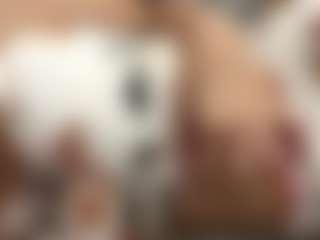Live cam show with GiuseppinaSolberg - Athletic Public on EXY