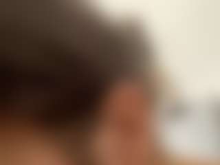 Live cam show with GiuseppinaSolberg - Oil on instabang