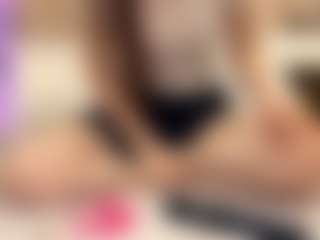 Live cam show with LailaImeson - Blue Eyes on Uber Horny