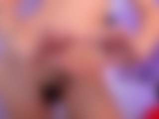 Live cam show with LauraPurr - Blonde Hair Petite on Streamer API