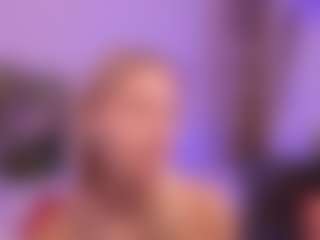 Live cam show with LauraPurr - Upskirt on sexylive.show