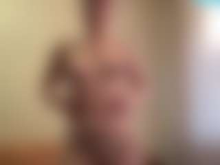 Live cam show with LouisDegen - Butt Plug on Camsoda