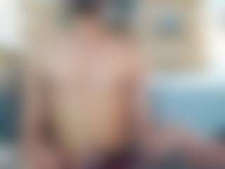 Live cam show with MichaelHanks - Brunette Hair on Fapmatic.com
