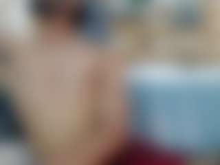 Live cam show with MichaelHanks - Latino on Camsoda