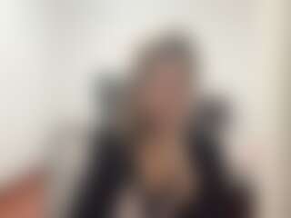 Live cam show with WinterSeymour - Granny on Milfs Live