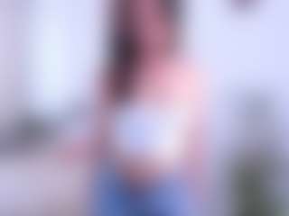 Live cam show with Beronika - Petite on Pornisteam.com