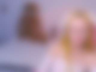 Live cam show with cut1ecut1e - Blonde Hair on Gym Cam Girls