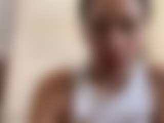 NellaTays's Live Sex Cam Show