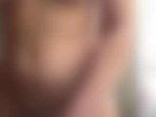 NellaTays's Live Sex Cam Show