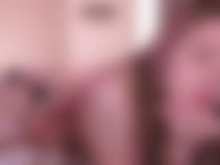 Live cam show with OlimpiaSchatzel - Facial on StripNow