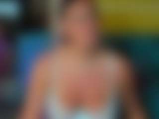 Live cam show with AvalonWest - Nipple Piercings on Uber Horny