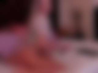 Live cam show with DeliaSmith - Middle Aged on Fling VIP Chat