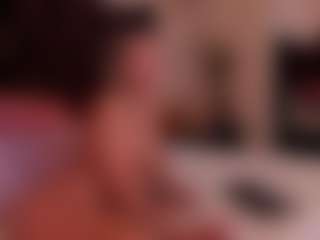 DeliaSmith MILF webcam performer live streaming