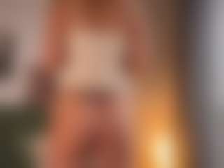 Live cam show with Mia-Nostalgia - Flashing on Camsoda