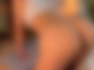 Live cam show with Mia-Nostalgia - Blonde Hair on Cam Slut