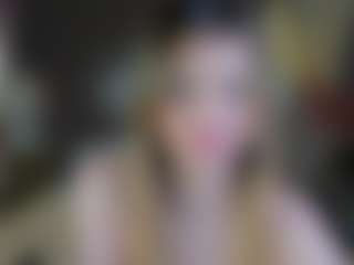 Live cam show with Mona-Carterr - Brown Hair Petite on Hubzter Live