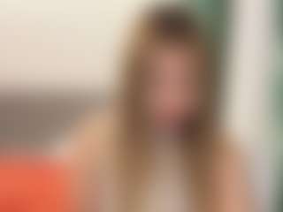 Live cam show with SeleneSmithheart - Smoking on Dolls Live
