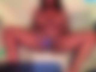 Live cam show with SunniSoles99 - Normal on Cam Slut