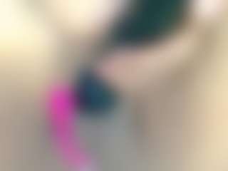 Live cam show with taliana19mateus - Cute on xfollow cams