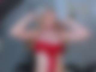 Live cam show with Violeta - Kisses on Instabang