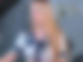 Live cam show with Violeta - Kisses on Sweet Sext
