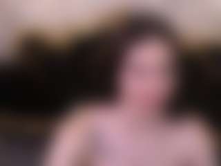 AlesiaDessmond's Live Sex Cam Show