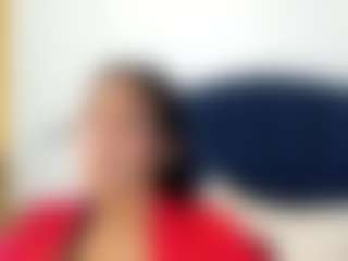 Live cam show with AmberSmitth1 - Nipple Piercings on AdultVida.com