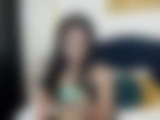 Live cam show with AmberSmitth1 - Nipple Piercings on Gym Cam Girls