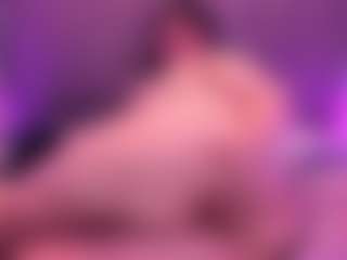 Emilie-Joness1's Live Sex Cam Show