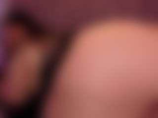 Emilie-Joness1's Live Sex Cam Show