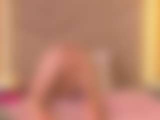 EveAura's Live Sex Cam Show