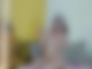 EveAura's Live Sex Cam Show