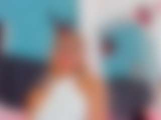 Live cam show with Giorgiina - Oral on liverealitysex.com